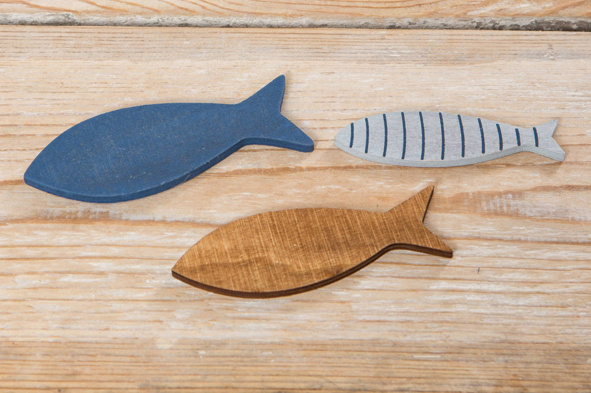 Blaue Deko Holzfische Tafeldeko