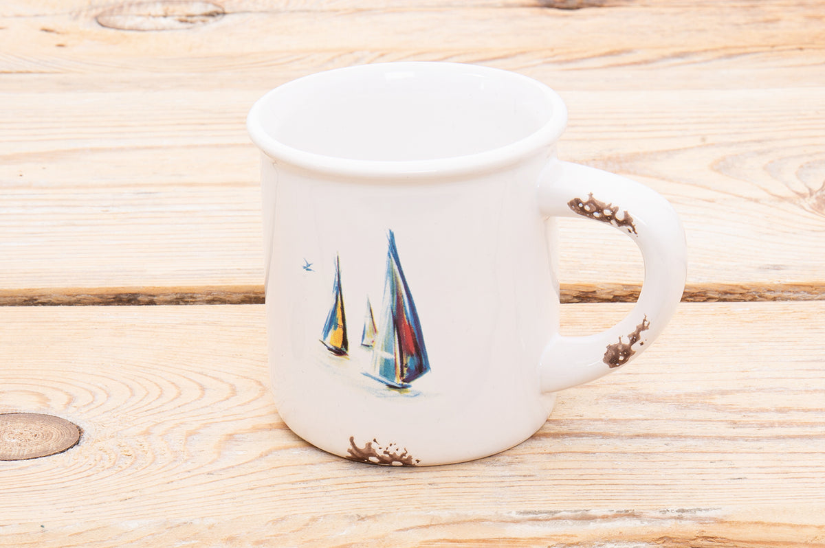 Steingut Becher weiß Segelschiffe