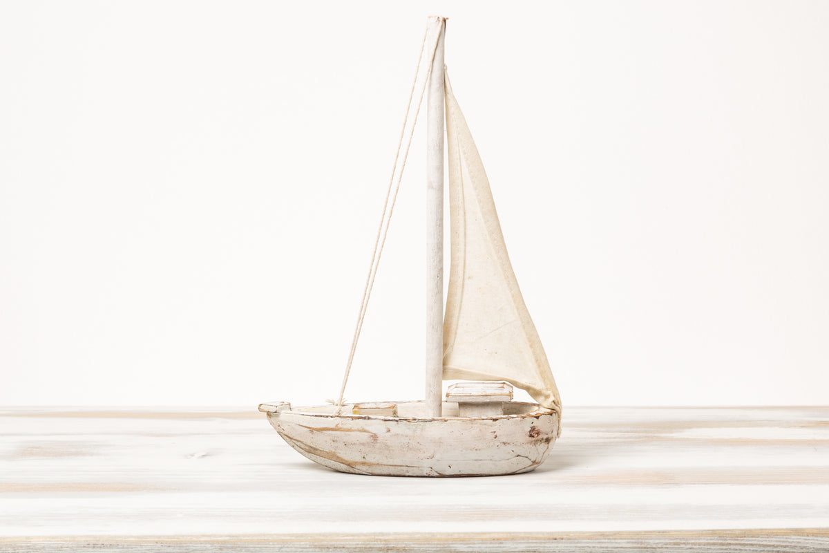 Kleines Deko Boot weiß Holz