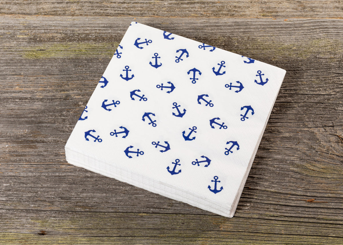 Weiße Serviette blaue Anker
