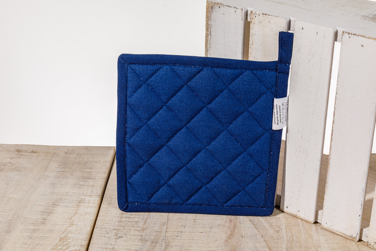 Marineblauer Topflappen gesteppt