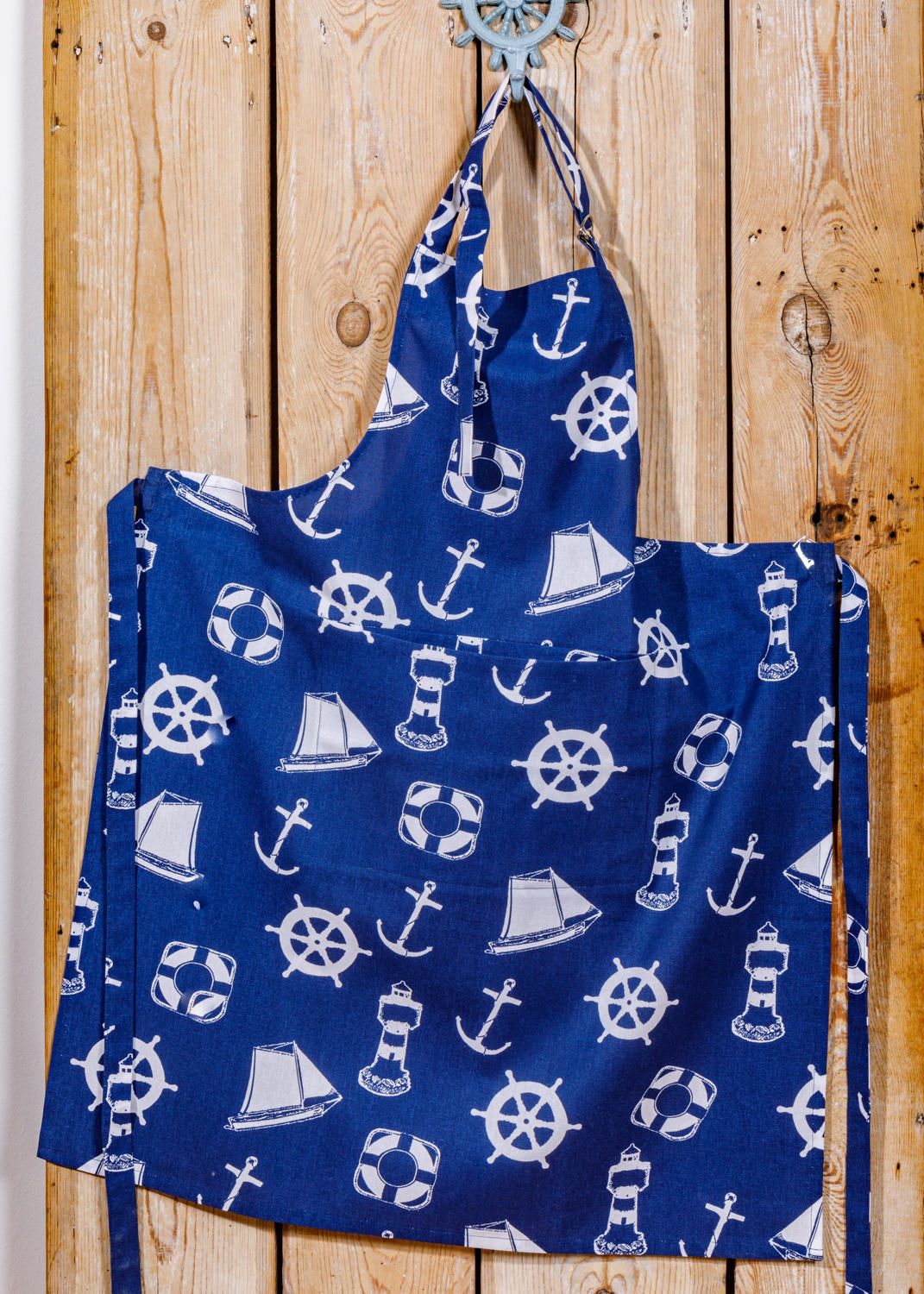 Blaue Küchenschürze nautischer Stil