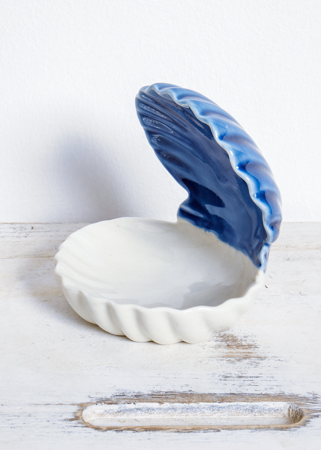 Keramik Seifenschale Muschel blau weiß