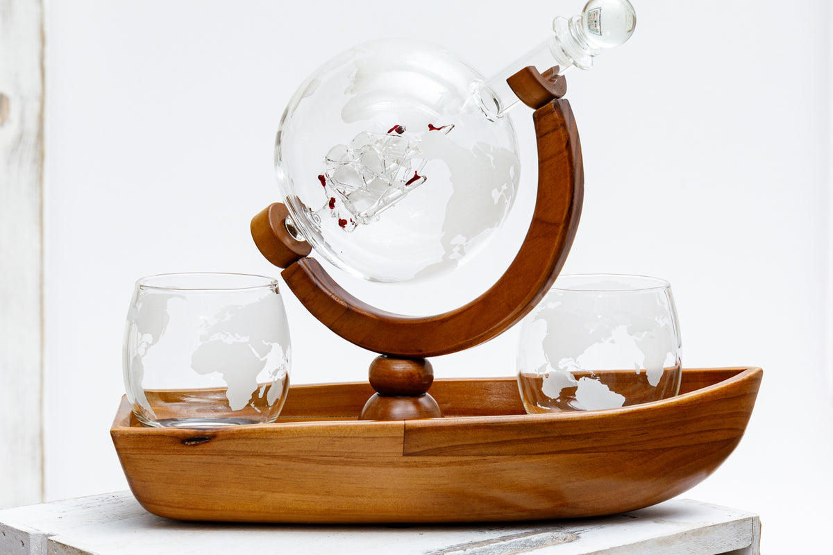 Karaffe Glas Schnaps Boot