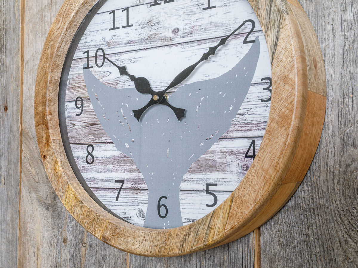 Runde Wanduhr Mangoholz Walflosse