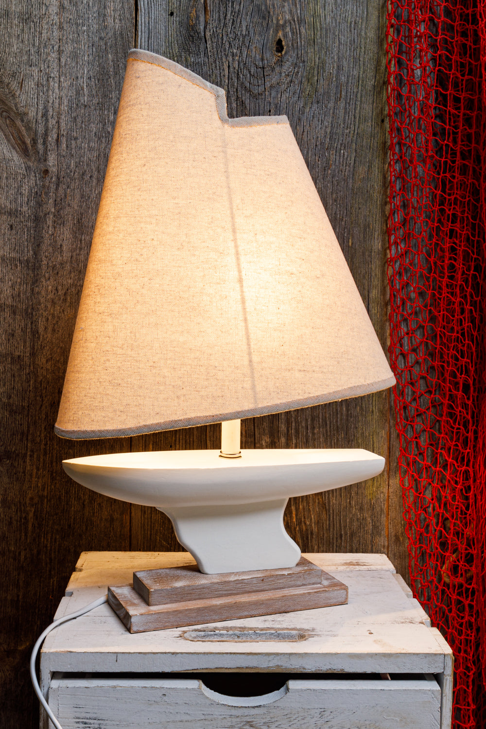 Tischlampe weiß Segelboot