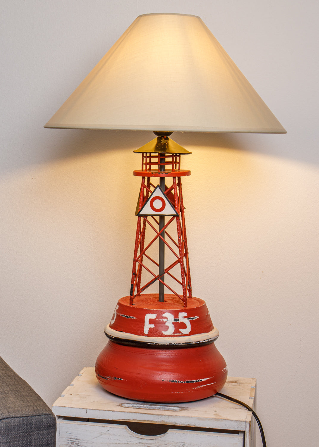 Rote Tischlampe Metall Boje
