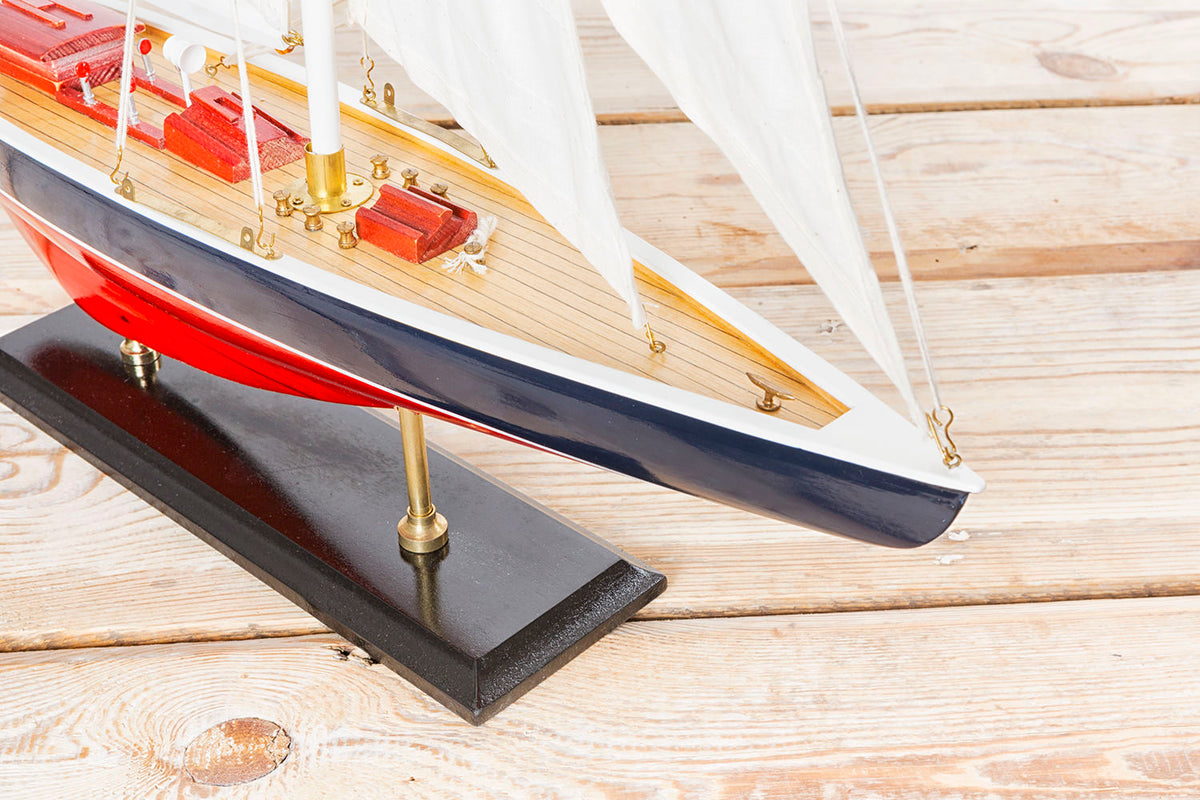 Modell Segelschiff rot, marine